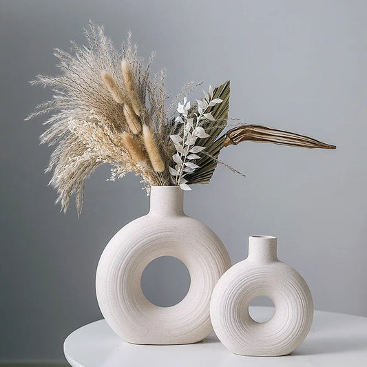 "Scandinavian Chic: Creative White Ceramic Flower Vase for Home and Office Decoration"